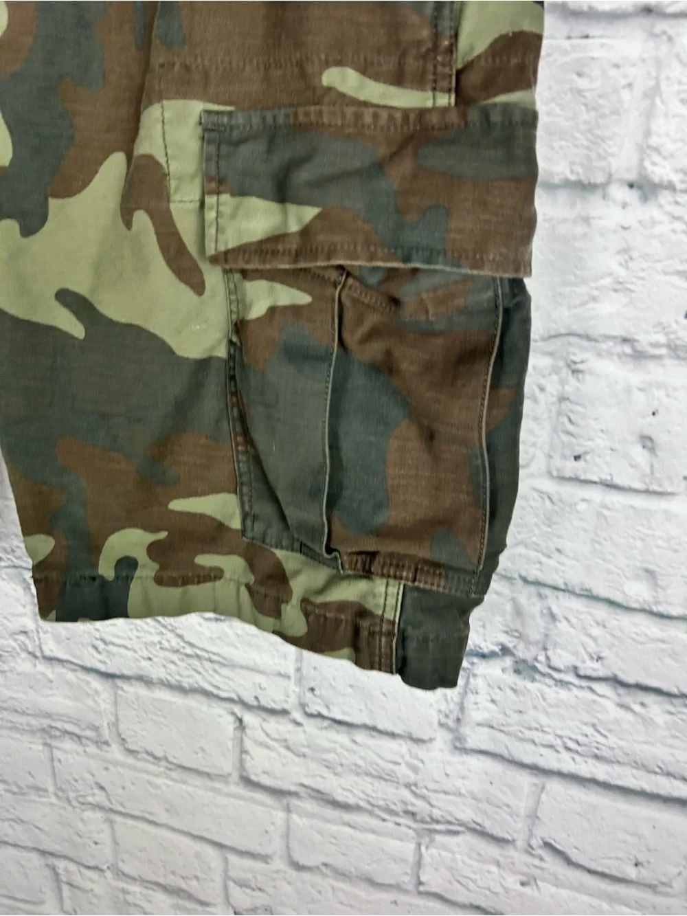 Levi’s Camo Cargo Shorts Men’s 33 Green Woodland Military Ripstop Cotton